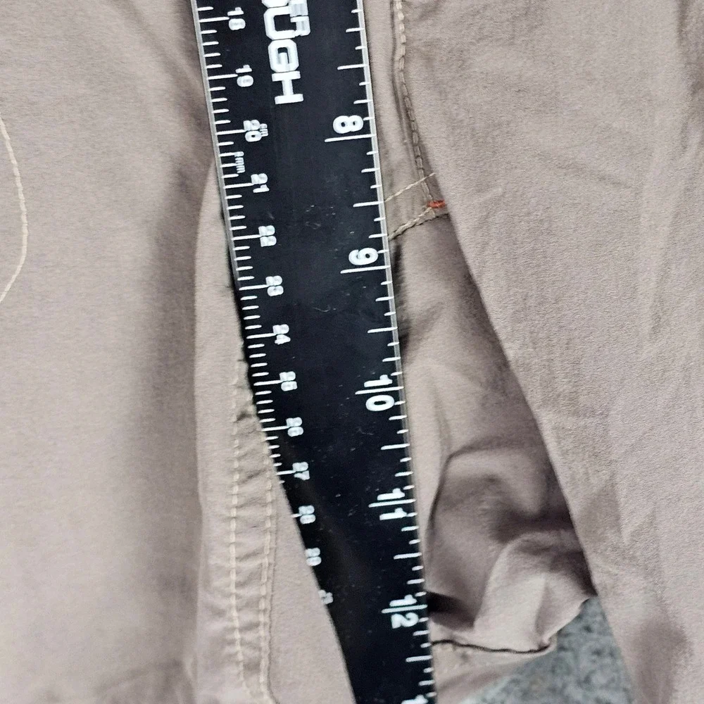REI Cargo Shorts Womens 8 Taupe Sahara Hiking UPF 30+ Belted Outdoor 731465